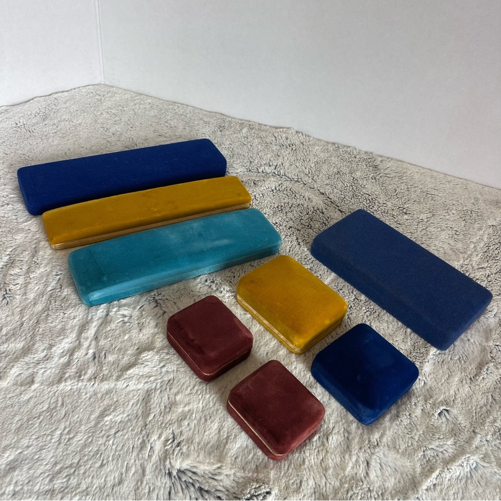 Vintage Elegant Velvet Jewelry Box Set of 8 Colorful - Picture 3 of 13